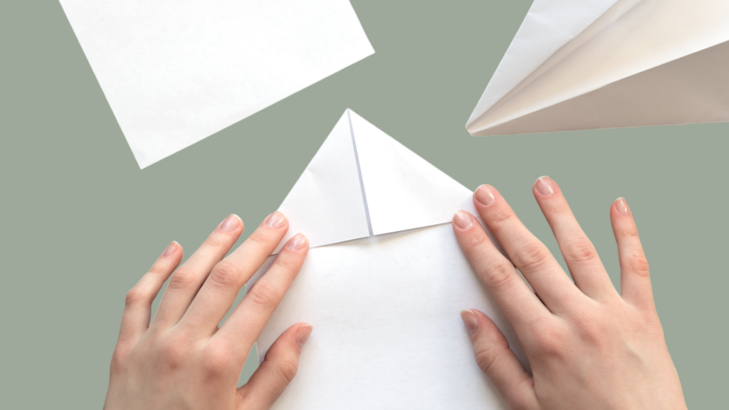 pitkälle lentävä paperilennokki