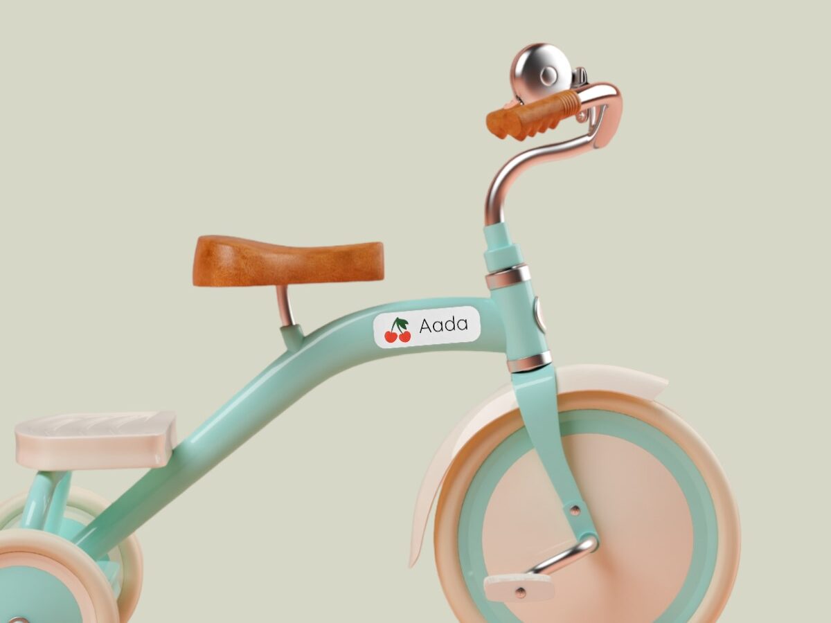 Suuret tarrat omalla tekstillä