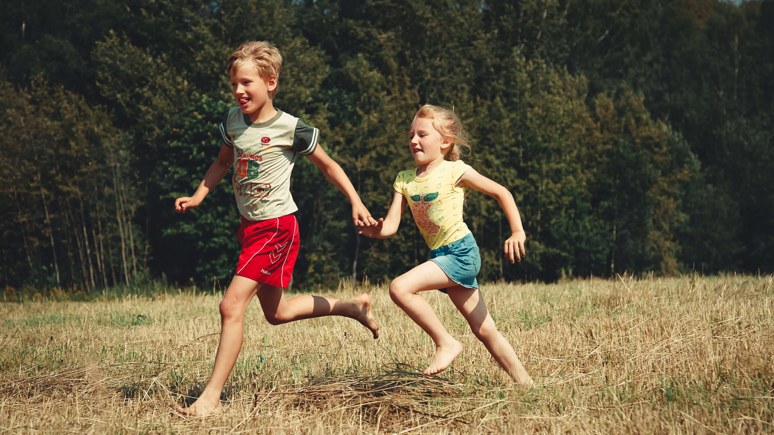 Mikä on parasta kesätekemistä lapsille kotona?