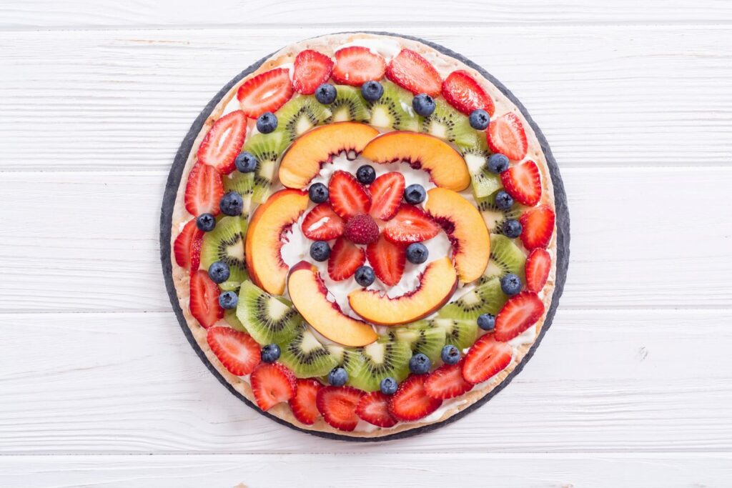 Helppoja leivonnaisia - Hedelmäpizza 